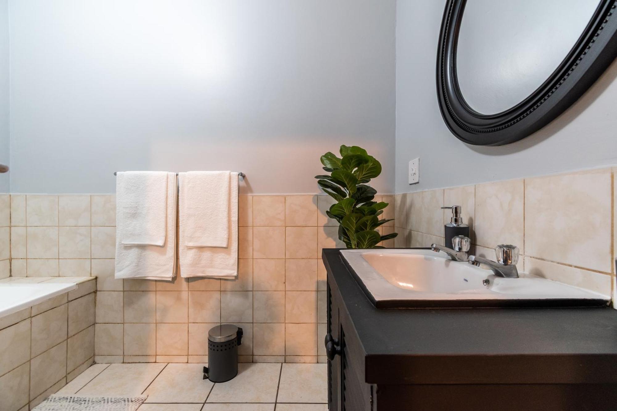 The Square 135- Studio With Free Parking, Pool & Gym Access Διαμέρισμα Κέιπ Τάουν Εξωτερικό φωτογραφία