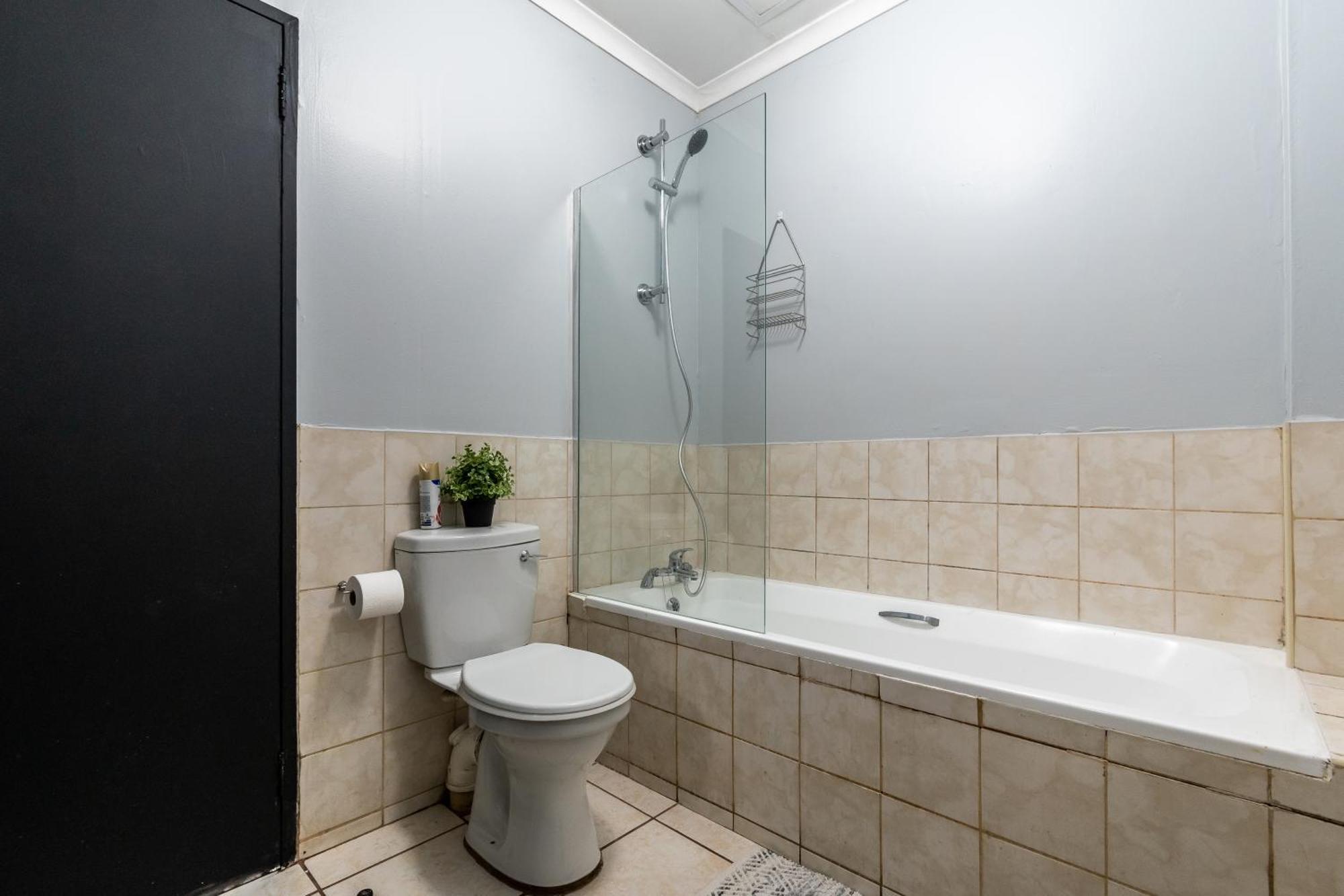 The Square 135- Studio With Free Parking, Pool & Gym Access Διαμέρισμα Κέιπ Τάουν Εξωτερικό φωτογραφία
