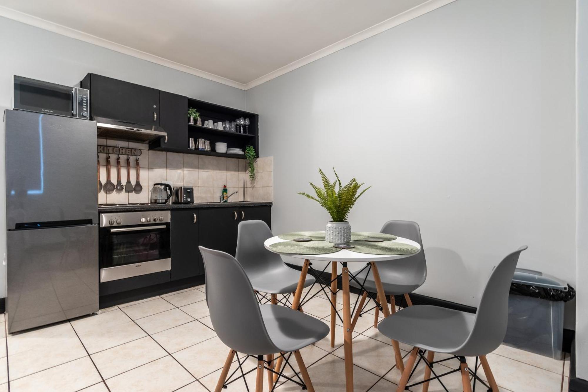 The Square 135- Studio With Free Parking, Pool & Gym Access Διαμέρισμα Κέιπ Τάουν Εξωτερικό φωτογραφία