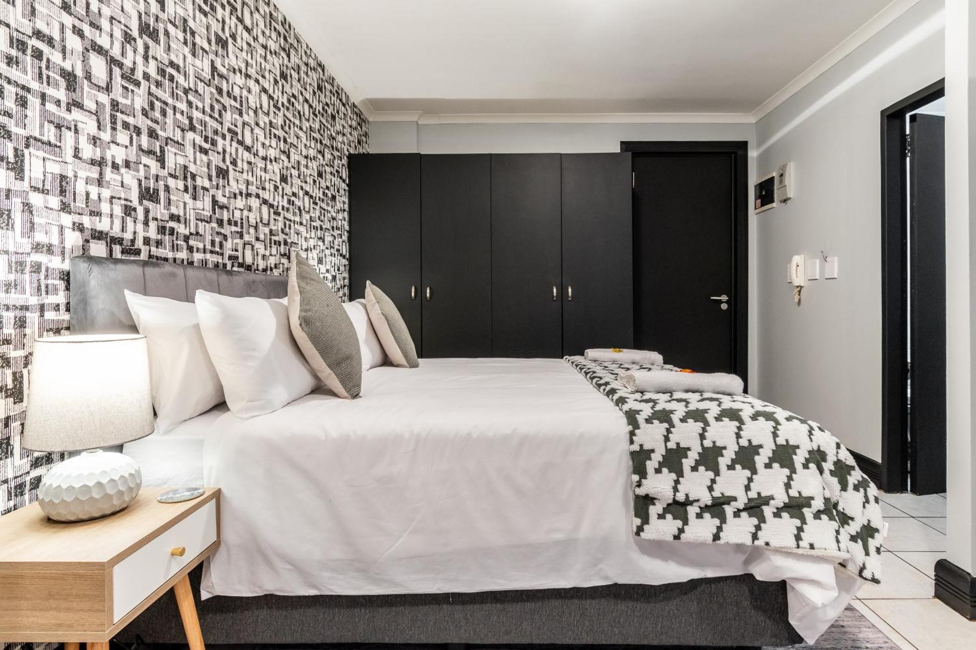 The Square 135- Studio With Free Parking, Pool & Gym Access Διαμέρισμα Κέιπ Τάουν Εξωτερικό φωτογραφία