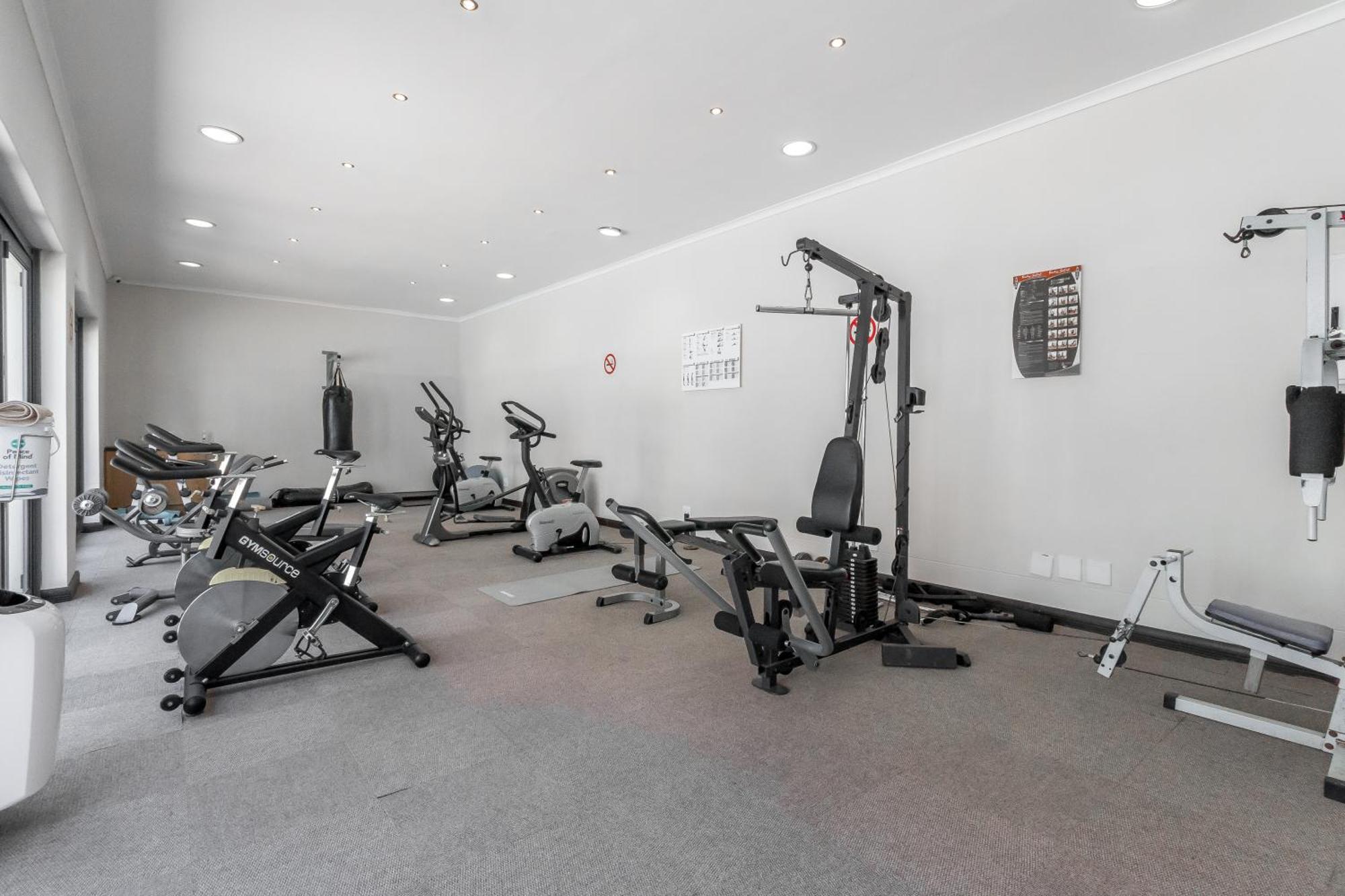 The Square 135- Studio With Free Parking, Pool & Gym Access Διαμέρισμα Κέιπ Τάουν Εξωτερικό φωτογραφία