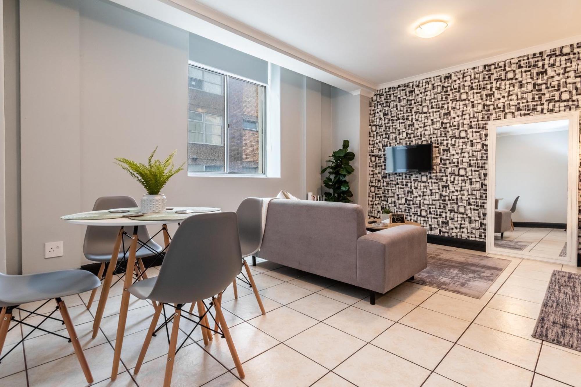 The Square 135- Studio With Free Parking, Pool & Gym Access Διαμέρισμα Κέιπ Τάουν Εξωτερικό φωτογραφία