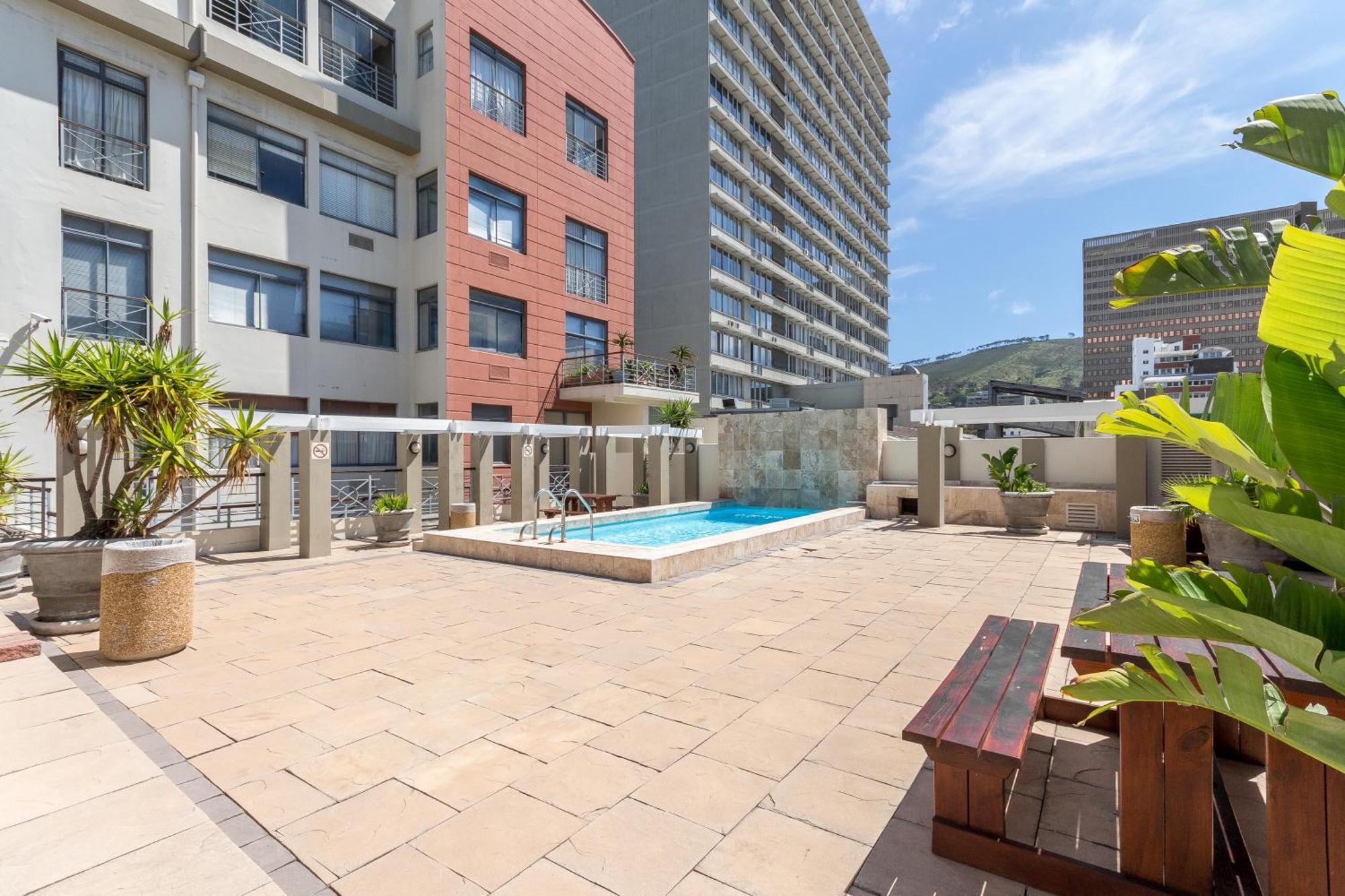 The Square 135- Studio With Free Parking, Pool & Gym Access Διαμέρισμα Κέιπ Τάουν Εξωτερικό φωτογραφία